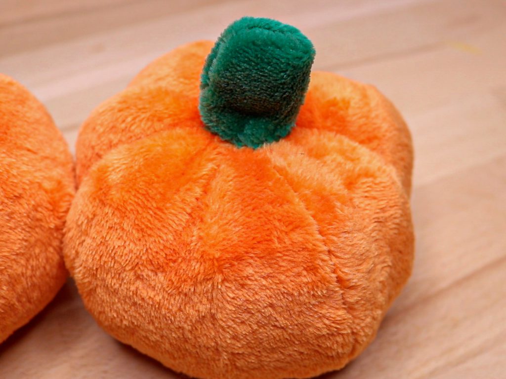 How to make pumpkin plushies DIY pattern